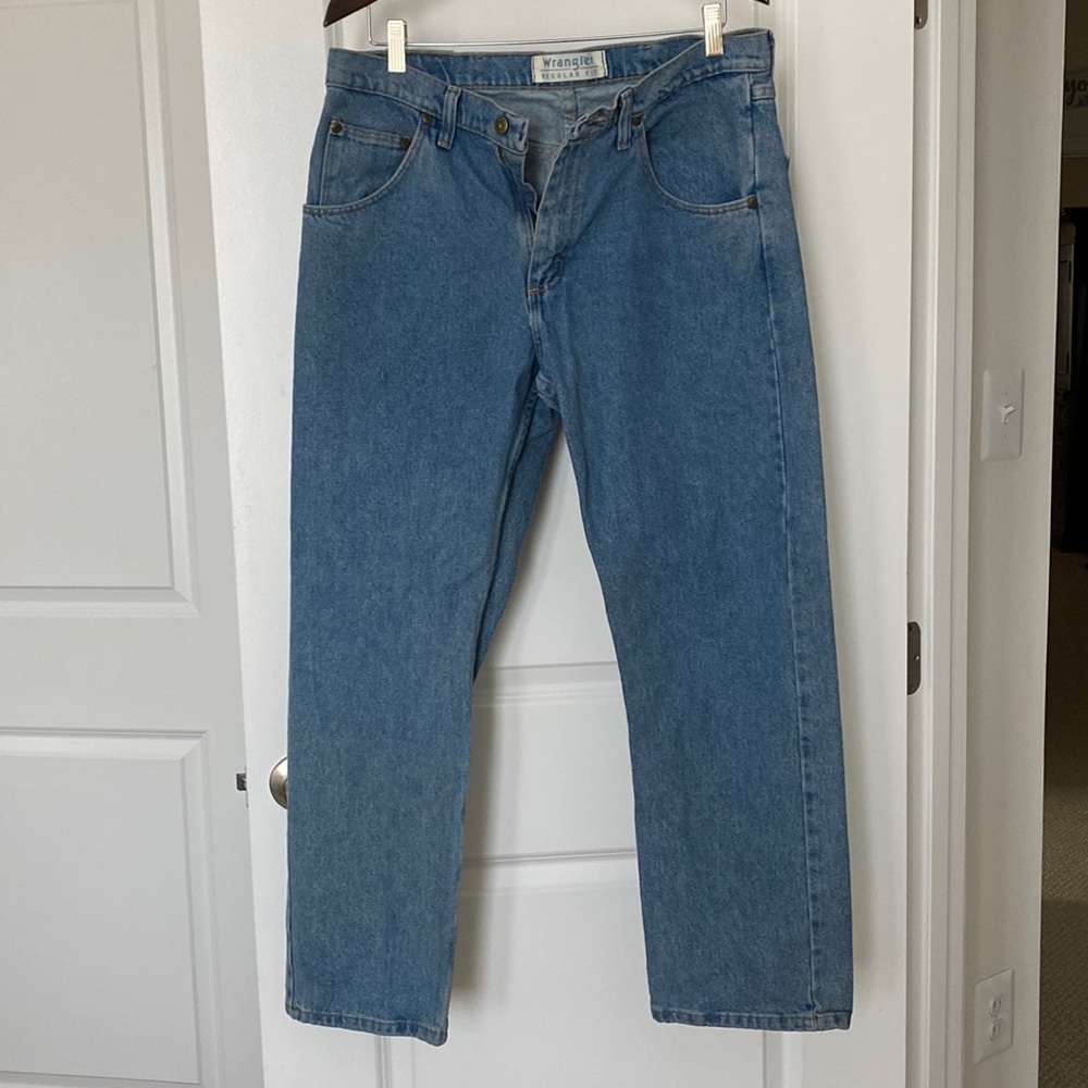 Gently Used Men’s Wrangler Jeans